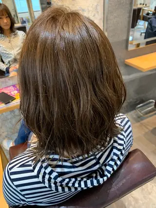 ミディアム カラー AUBE hair ales福岡平尾店所属・塚本 昂のヘアスタイル