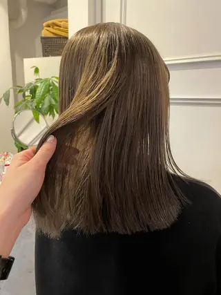 セミロング カラー 安藤 佑衣のヘアスタイル