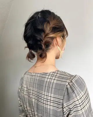 ショート ヘアアレンジ silo所属・silo MOKA 顔周りカット🦦のヘアスタイル