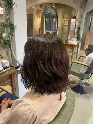 ミディアム パーマ Kahuli hair Ulu所属・Ulu RITSUのヘアスタイル