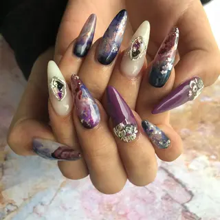 ネイル crestnail所属・小林 束紗のネイルデザイン