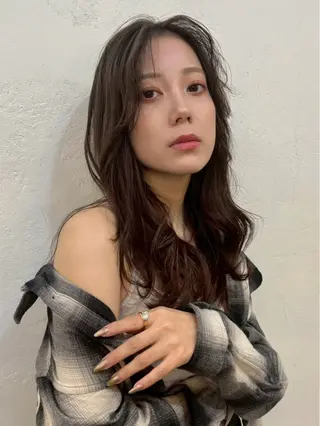 ロング new open Farbeのヘアスタイル