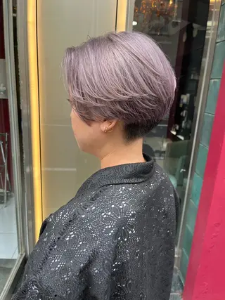 ショート カラー Eleanor立川北口所属・🦋YUI 髪質改善 ブリーチ　着付け🦋のヘアスタイル