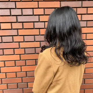 セミロング パーマ エイトウメダ 店長 稲尾友則のヘアスタイル