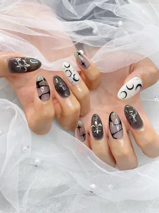 ネイル 五十嵐 美智のネイルデザイン