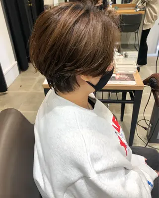 ショート 細沼 葵のヘアスタイル