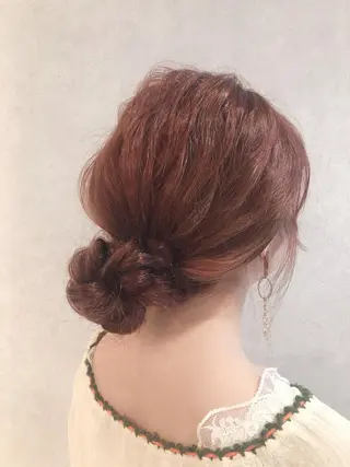 ロング カラー ヘアアレンジ 雪本 愛のヘアスタイル