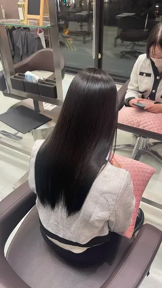 ロング カラー ヘアーメイクWILL 西宮店所属・WILL西宮 藤原 佳奈/髪質改善/艶髪のヘアスタイル