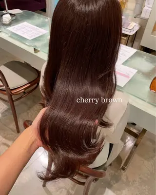 ロング カラー 小原 侑花のヘアスタイル