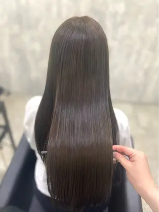 ロング カラー shiori/透明感 /顔周り/髪質改善のヘアスタイル