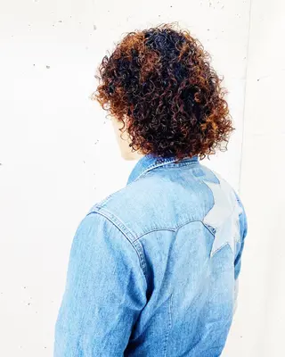 セミロング パーマ メンズ オーナースタイリスト 佐藤のヘアスタイル