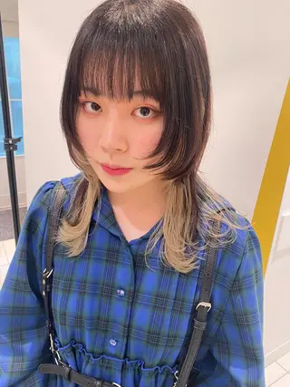 セミロング カラー HOLON池袋所属・ウルフカット ハッシュカット/七海のヘアスタイル
