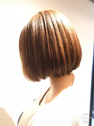 ミディアム カラー BIANCO北堀江 AKANEのヘアスタイル