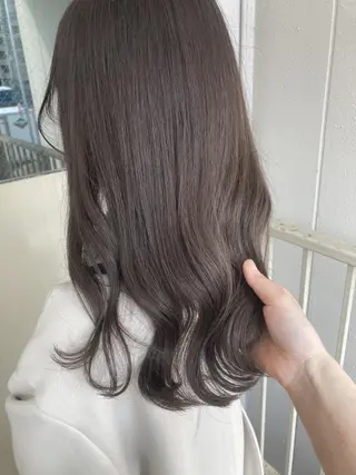セミロング roka ノゾミのヘアスタイル
