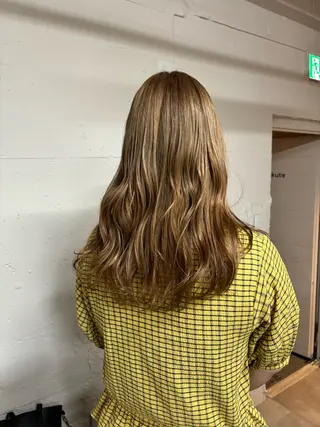 セミロング カラー 🩵似合わせカット SEIRA🩵のヘアスタイル