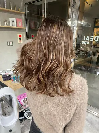 セミロング REDEAL SHIBUYA所属・maya/レイヤー カット/ミインパーマのヘアスタイル