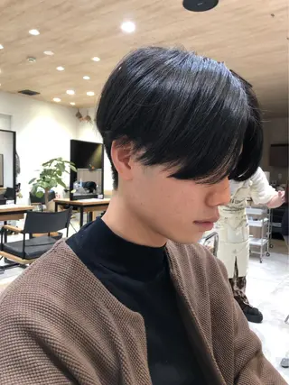 メンズ うる艶レイヤーカット hinakoのヘアスタイル