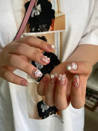 ネイル Ami 🦥のネイルデザイン