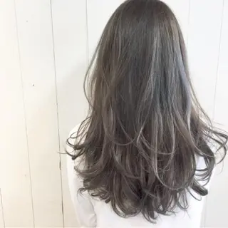 ココバイファニック 関内のヘアスタイル
