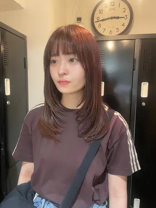 セミロング LOREN/ miuのヘアスタイル