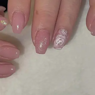 ネイル 服部 菜未樹のネイルデザイン