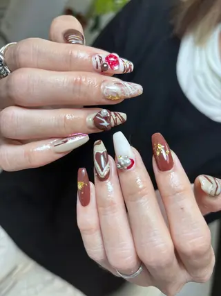 ネイル Flowerネイルサロン所属・. yukiのネイルデザイン