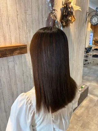 セミロング SHIKI .のヘアスタイル