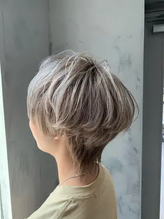 ショート カラー レイヤー/髪質改善/ ブリーチ/コタケのヘアスタイル