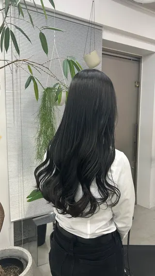 ロング 櫻木李紗/金山 透明感カラーのヘアスタイル