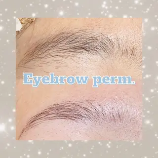 アイブロウ 💜bora .のネイルデザイン