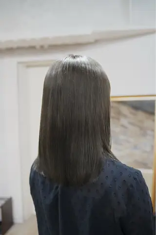 ミディアム カラー 傷まないブリーチ🪽 /大図みらいのヘアスタイル
