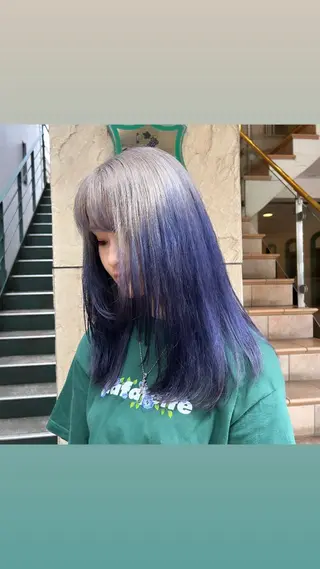 ロング ぱつっとボブ/Wカラ ー/ことこ🍒のヘアスタイル