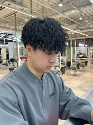 パーマ メンズ fifth 桐山 蒼史のヘアスタイル