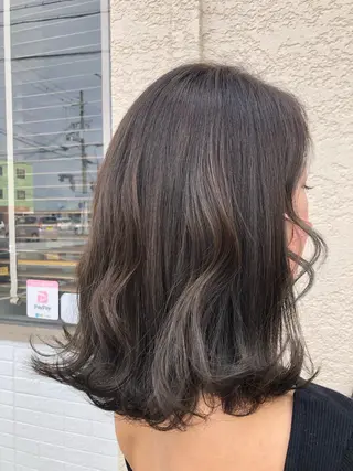 ミディアム カラー 福岡 舞のヘアスタイル