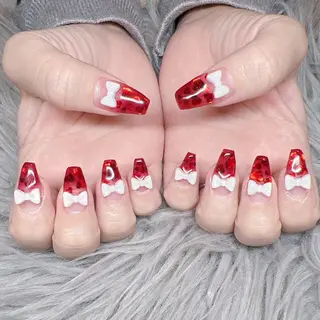 ネイル 個室ネイルサロンDolly  Girl〜ドーリーガール〜所属・DollyGirl KYOKOのネイルデザイン