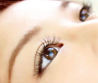 マツエク・マツパ Bliss EyeLash & Beauty所属・Bliss（ブリス） NEA協会認定校のネイルデザイン