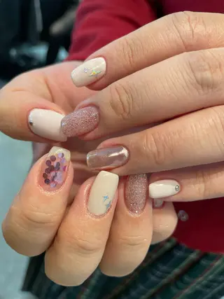 ミディアム m kaori𓃟のネイルデザイン