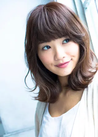 カラー 岩渕 由里香のヘアスタイル