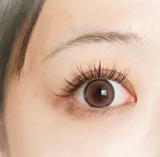 マツエク・マツパ 💜bora .のネイルデザイン