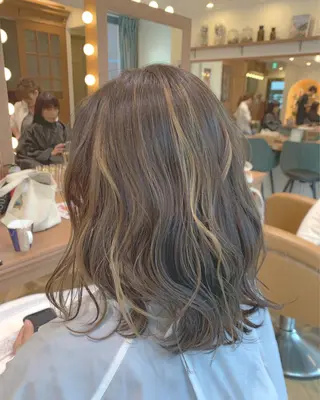 ミディアム 紺野紘三 /韓国/ショートのヘアスタイル