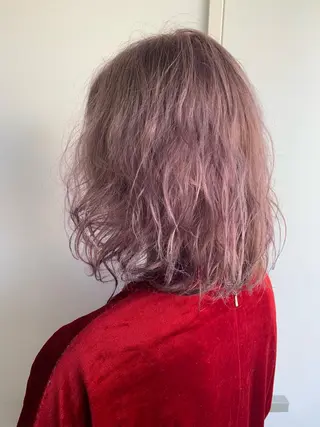 カラー nuu所属・💜ショート💜 ウルフ、ボブ二色亜美のヘアスタイル