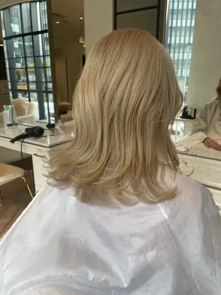 ミディアム ELLE salon サエのヘアスタイル
