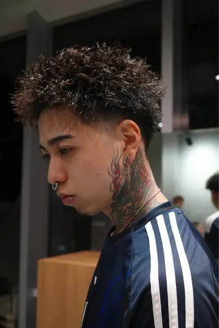 ショート パーマ 八原 良来のヘアスタイル