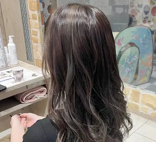 ロング 岡山 綺更のヘアスタイル