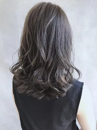 セミロング カラー MOU namba ムウナンバのヘアスタイル