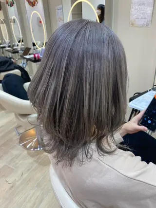 ミディアム カラー 個性派/ブリーチ ＊ほのかのヘアスタイル