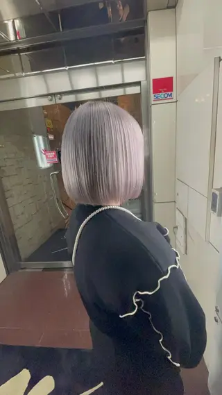 ショート カラー アンククロス/ エクステ／ハイトーンのヘアスタイル