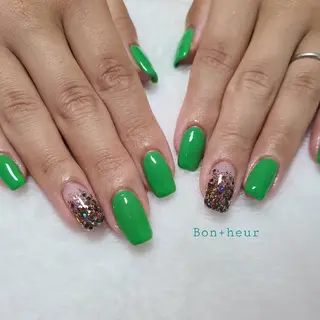 ネイル 宮口 紗子のネイルデザイン