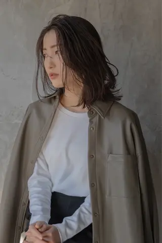 ミディアム カラー 落合 妙佳のヘアスタイル