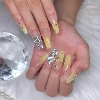 ネイル Kobayashi Komugiのネイルデザイン